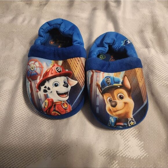 Paw patrol toddler‎ 9 slippers. Like new. - Picture 2 of 9